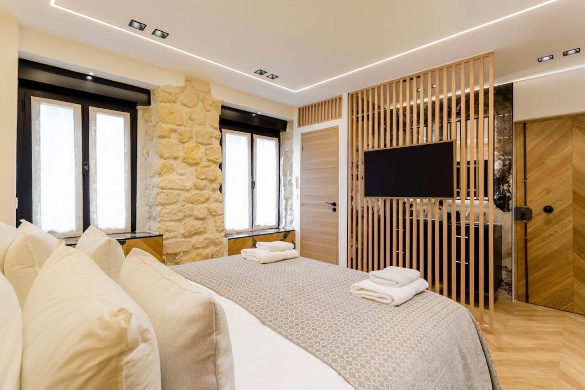 Appartement B1 Beautiful, Luxury Near Eiffel Tower Sleeps Ac *