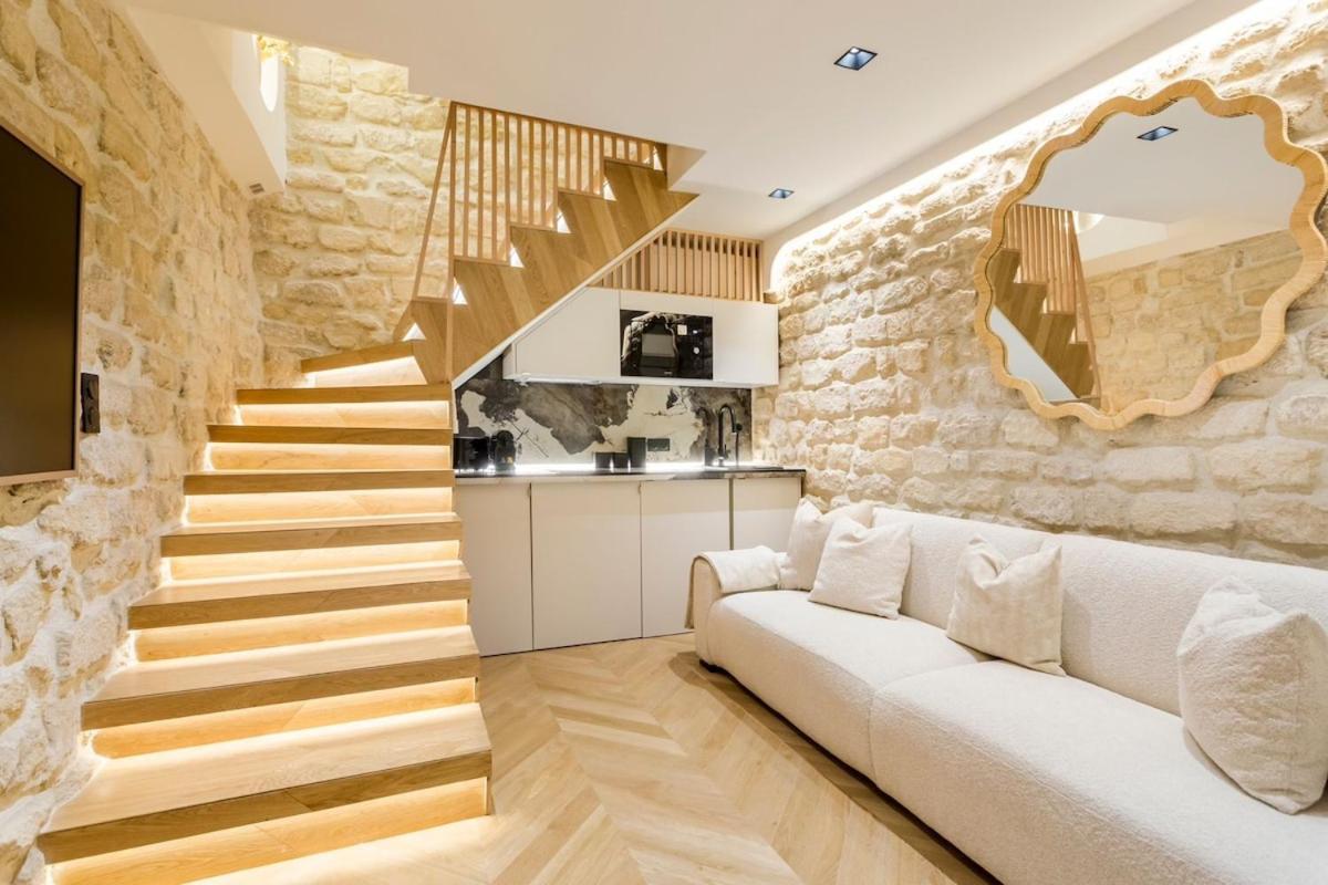 B1 Beautiful, Luxury Near Eiffel Tower Sleeps Ac *
