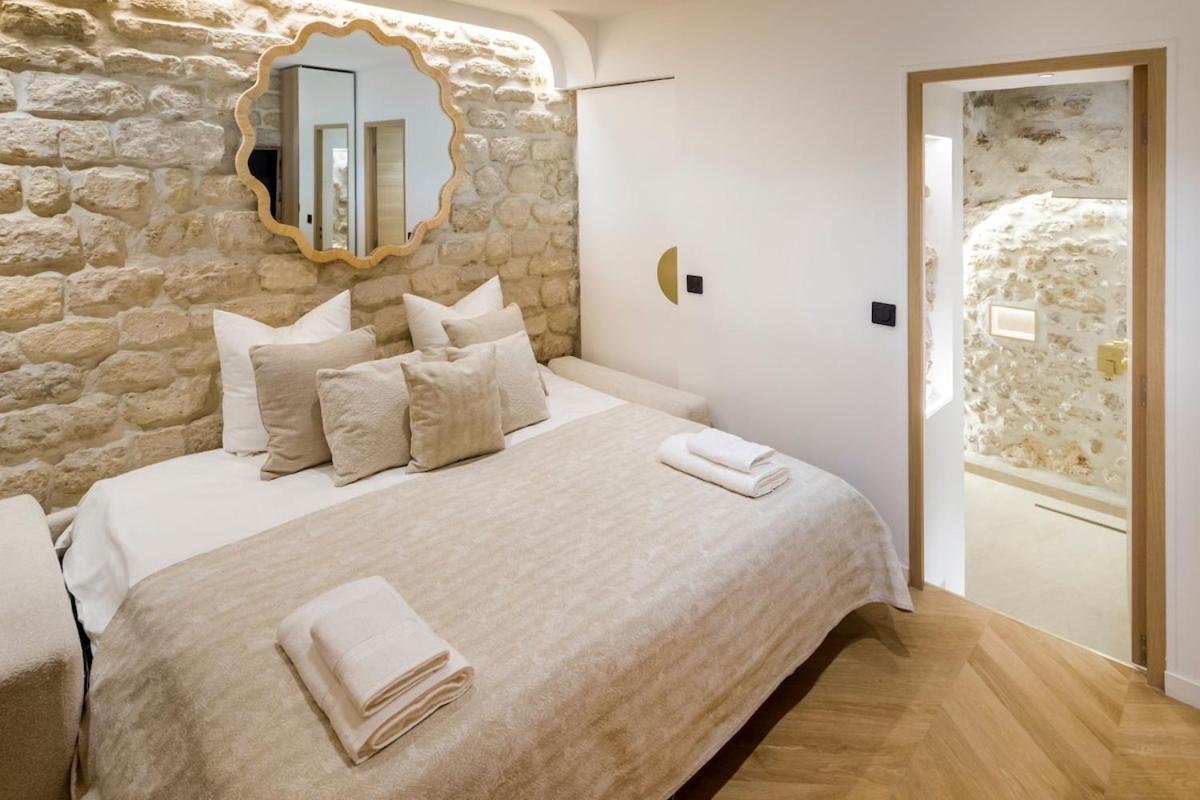 B1 Beautiful, Luxury Near Eiffel Tower Sleeps Ac