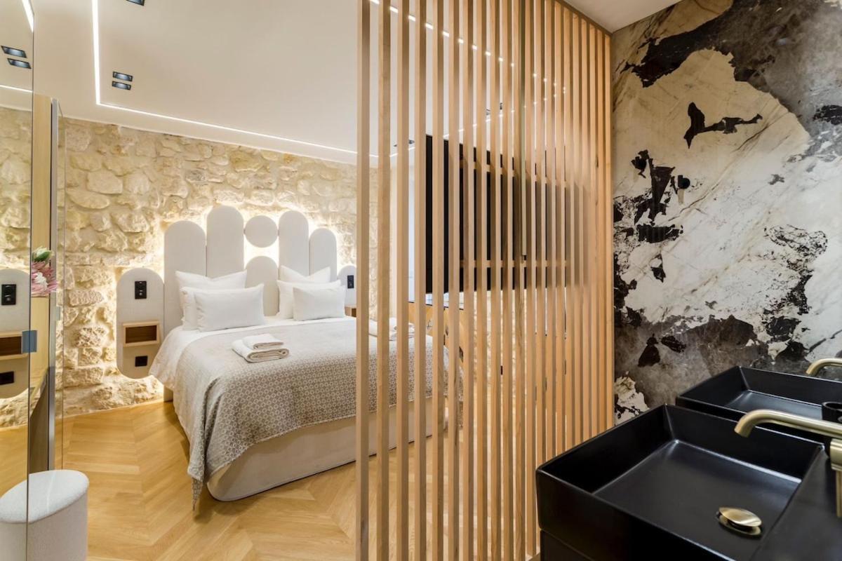B1 Beautiful, Luxury Near Eiffel Tower Sleeps Ac * Parijs